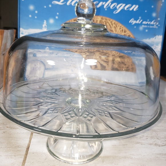 VINTAGE CRYSTAL CAKE STAND WITH DOME LID STARBURST PATTERN PLATE - Picture 2 of 3